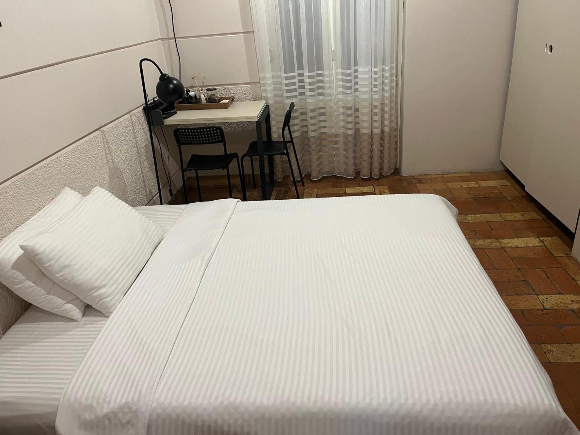 Garden Center Apartment Novi Sad Buitenkant foto
